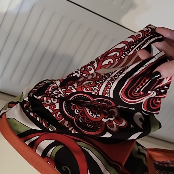 Woman's XOXO Brand Size M multi-colored patterned top; ties in back - Picture 5 of 6